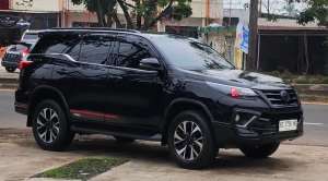 Jual bekas Fortuner VRZ TRDs 2.4 AT 2019,lokasi di 