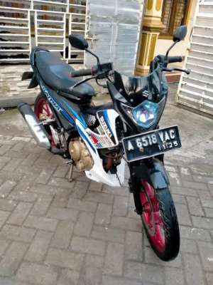 Jual bekas FU Facelift lengkap motor sehat walafiat keterangan detail dibawah,lokasi di Curug