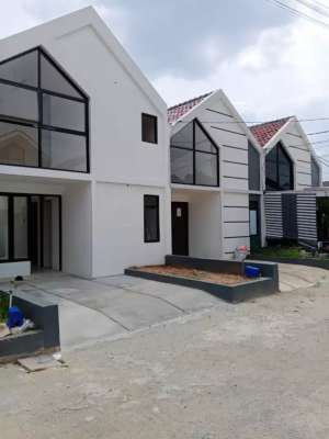 Harga terjangkau akses masuk mobil lokasi di Limo, tersedia melalui melalui situs Olx