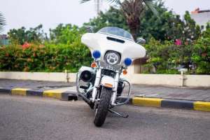 Jual bekas Harley Davidson Electra Police 2016 rushmore,lokasi di Bumi Serpong Damai