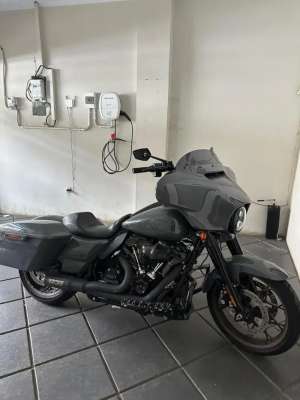 Jual bekas Harley Davidson Street Glide ST fp,lokasi di Mampang Prapatan