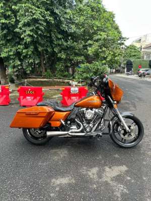 Jual bekas harley davidson streetglide special 2014,lokasi di Duren Sawit