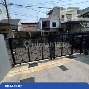 Harus Terjual Cepat Rumah Di Puspa Gading, Kelapa Gading SHM , tersedia melalui melalui situs Rumah123