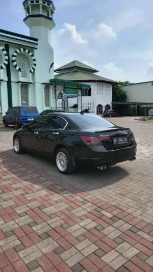 Jual bekas Honda accord tahun 2008,lokasi di 