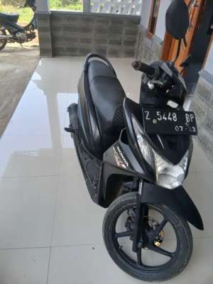 Jual bekas Honda beat f1 2013,lokasi di Sukawening