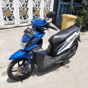 Jual bekas Honda Beat Fi 2013 ss lengkap mesin bagus plat Bekasi Kota stater On,lokasi di Bekasi Utara