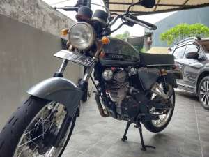 Jual bekas Honda CB 100 tahun 1976,lokasi di Banyumanik