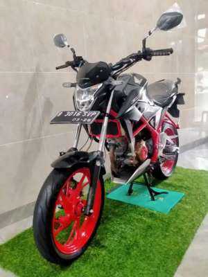Jual bekas Honda Cb 150 cc Tahun 2016 Full Original,lokasi di Tebet