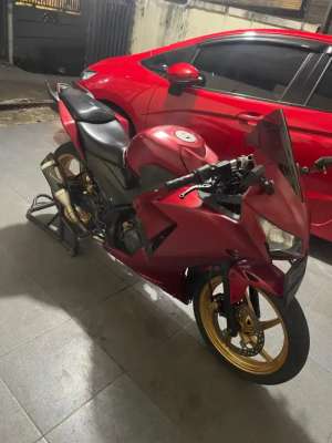 Jual bekas Honda CBR 150 lengkap 2016,lokasi di Citayam