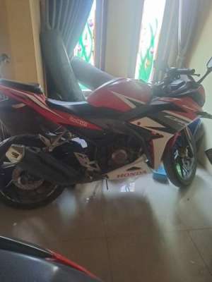 Jual bekas Honda CBR 150R 2016,lokasi di Kab. Sidoarjo