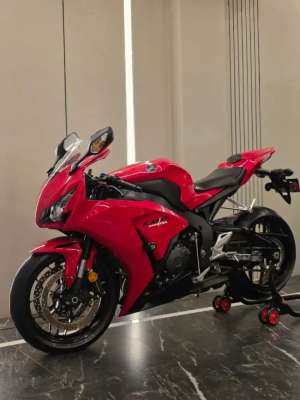 Jual bekas Honda CBR1000RR 20th Anniversary tahun 2012,lokasi di Kenjeran