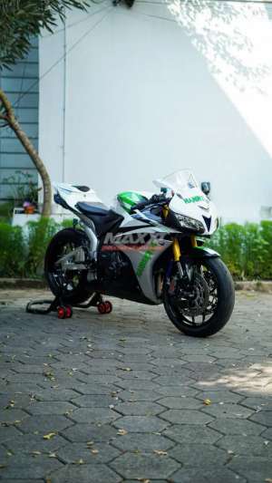 Jual bekas HONDA CBR600RR CBR 600RR R6 ZX636,lokasi di Cicendo