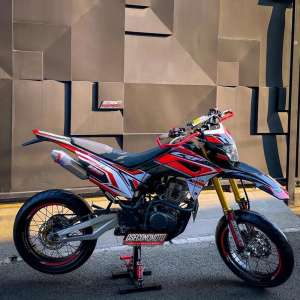 Jual bekas HONDA CRF 150 SUPERMOTO TRAIL SIAP GAS TOURING TRABAS BANJIR RALLY,lokasi di Jatiuwung