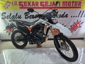 Jual bekas Honda New CRF 150cc fi sangat bagus poll,lokasi di Krian