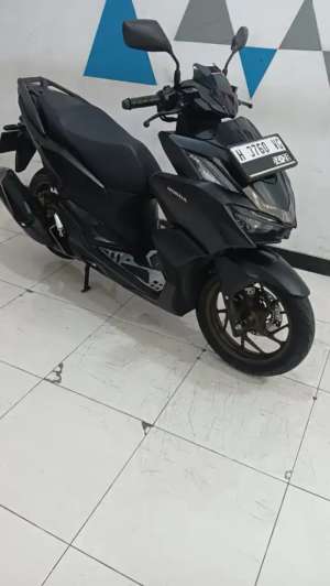 Jual bekas Honda New Vario 160 ABS 2023 DP.2,5jt,lokasi di Ungaran Timur
