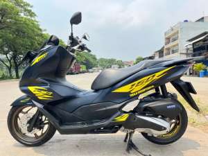 Jual bekas HONDA PCX ABS 160CC SIAP PAKEK MOTOR GRESS,lokasi di Bambu Apus