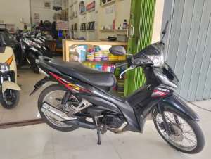 Jual bekas HONDA REVO 2020.INJEK IRIT PROMO MURAH,lokasi di Lowokwaru