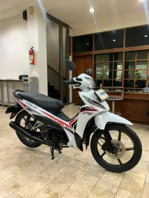 Jual bekas Honda Revo Absolute Tahun 2015,lokasi di Astana Anyar