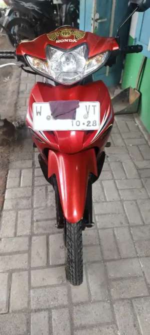 Jual bekas HONDA REVO CW 2013,lokasi di Krian