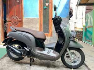 Jual bekas HONDA SCOOPY TAHUN 2018,lokasi di Bekasi Barat