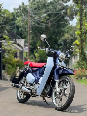 Jual bekas Honda supercub 2019 km 500supercup super cub monkey dax ct 125,lokasi di Kembangan
