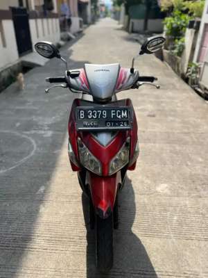 Jual bekas Honda Vario 110 karbu thn 2011,lokasi di Bekasi Barat