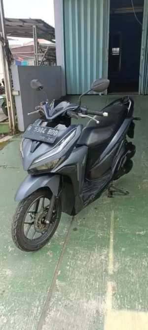 Jual bekas Honda vario 125 cc biru,lokasi di Sawangan