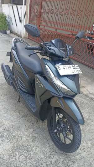 Jual bekas Honda Vario 150 LED tahun 2015.,lokasi di Tambora
