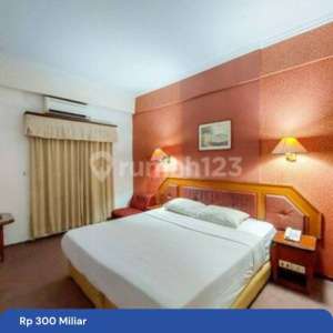 Hotel Lama Furnished Terawat Masih Beroperasi Di Pramuka, Jakpus , tersedia melalui melalui situs Rumah123