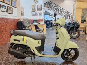 Jual bekas Hub ce kokom dp 500 rb fazio 2025 motor gres kaya baru km low,lokasi di Cengkareng