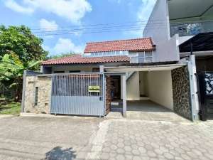 Hunian Dekat Kota, Strategis - Lengkap dengan KanopiPagar lokasi di Depok, tersedia melalui melalui situs Olx