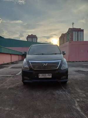 Jual bekas hyundai H1 crdi royale at 2014,lokasi di 