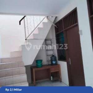 Investasi Terbaik Rumah Kos Kelapa Molek , tersedia melalui melalui situs Rumah123