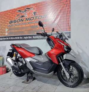 Jual bekas Istimewa rawatan HONDA ADV 160 CBS ISS ALARM 2022 Pajak Panjang 150,lokasi di Karang Tengah