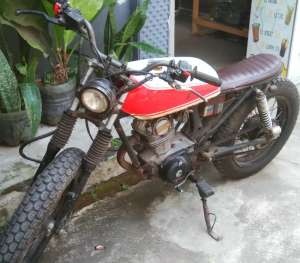 Jual bekas Japstyle GL 125 th80,lokasi di Lowokwaru