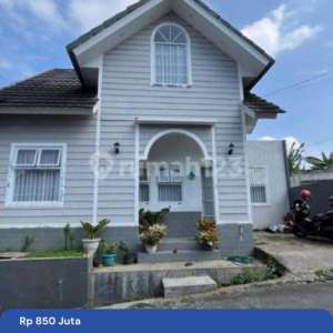 Jual Cepat Bukit Cikreteg Indah Rumah Masih Baru View Gunung , tersedia melalui melalui situs Rumah123