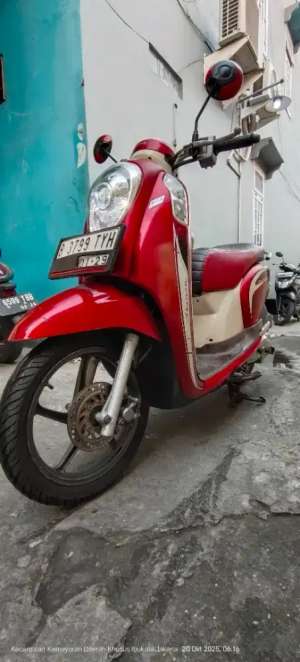 Jual bekas Jual cepat Motor Scoopy 2014,lokasi di Kemayoran