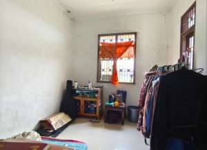 JUAL CEPAT MURAH DI BAWAH NJOP RUMAH 2 LANTAI DI KOMPLEK KAWALUYAAN lokasi di ",
          price: `985000000`,
          currency: `IDR`
    };


    let pageData = {
        viewPhoneModalField: , tersedia melalui melalui situs Lamudi