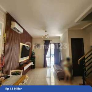 Jual Cepat Rumah 2 Lantai Full Furnished Bagus Kondisi Siap Huni Di Cluster Olive Residence Dekat Summarecon Mal Bekasi , tersedia melalui melalui situs Rumah123