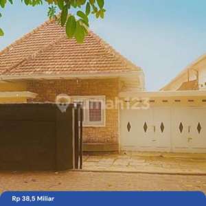 Jual Cepat Rumah Batik Hgb Di Solo Baru Pinggir Jalan produktif , tersedia melalui melalui situs Rumah123