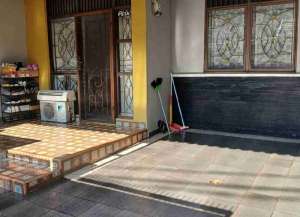 Jual cepat rumah di Kencana loka BSD sektor 12 4 lokasi di ",
          price: `1170000000`,
          currency: `IDR`
    };


    let pageData = {
        viewPhoneModalField: , tersedia melalui melalui situs Lamudi