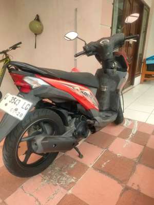 Jual bekas Jual Honda Beat 2013 merah Gresik,lokasi di Manyar