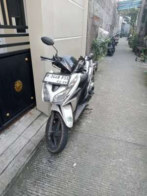 Jual bekas Jual motor matic Honda Vario 125 old,lokasi di Cikarang Barat