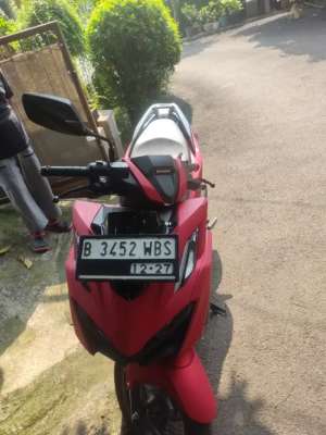 Jual bekas Jual motor vario 160cc tahun 2022 akhir,lokasi di Ciputat Timur