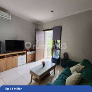 JUAL MURAH RUMAH 2 LANTAI FURNISHED LENGKAP DI OLIVE RESIDENCE. THE ORCHARD SUMMARECON BEKASI , tersedia melalui melalui situs Rumah123