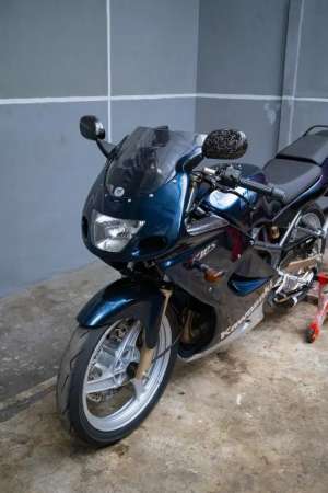 Jual bekas Jual Ninja RR old blue NAVY nego,lokasi di Setia Budi
