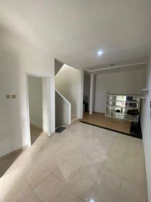 JUAL RUMAH 2 LANTAI GRAHA RAYA BREEZE FORTUNE TANGERANG BISA KPR lokasi di Serpong Utara, tersedia melalui melalui situs Olx