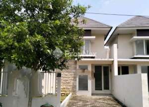 Jual Rumah Baru belum pernah di huni Golden Berry Menganti lokasi di kedungdoro, tersedia melalui melalui situs Lamudi