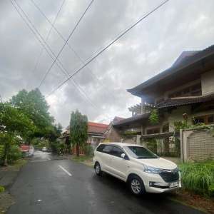 jual rumah Denpasar gatot subroto tengah lokasi di Denpasar Utara, tersedia melalui melalui situs Olx