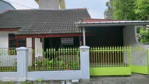 Jual Rumah Hook Pamulang Permai lokasi di Pamulang, tersedia melalui melalui situs Olx